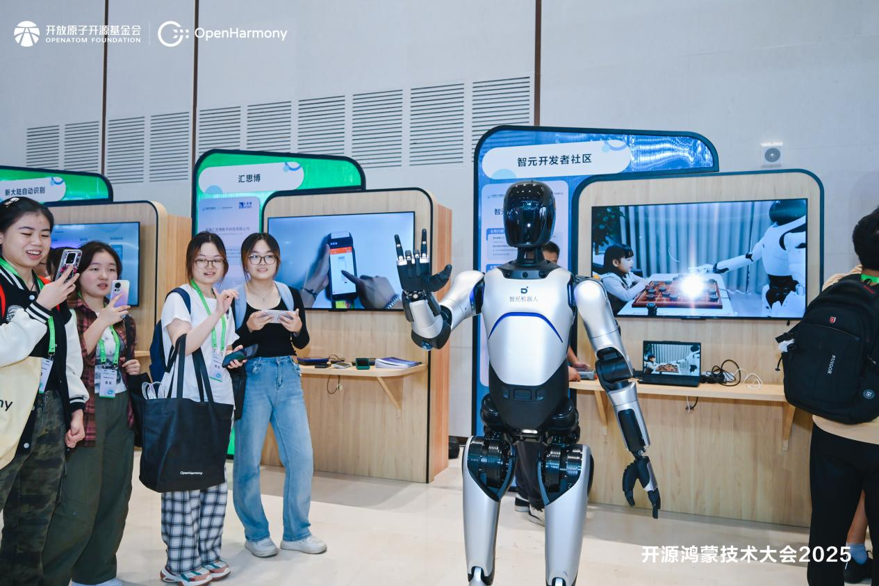 9.29 BG真人开源鸿蒙推文图片2.png